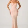 Vesna versierde fishtail-jurk met sweetheart-hals in Dusty Rose