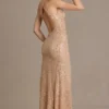Violette versierde asymmetrische maxi-jurk met één schouder in beige goud
