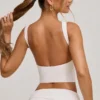 Wren crop top met hoge hals en open rug in wit