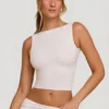 Wren crop top met hoge hals en open rug in wit