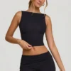 Wren crop top met hoge hals en open rug in zwart